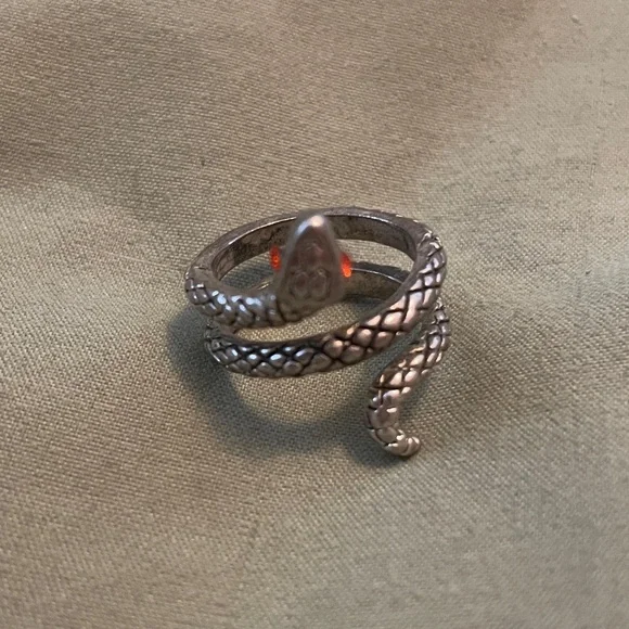Silver Snake Ring - Picture 3 of 4